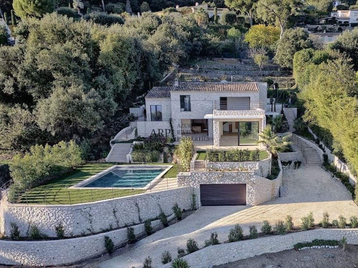 Villa 7 pièces 260 m²