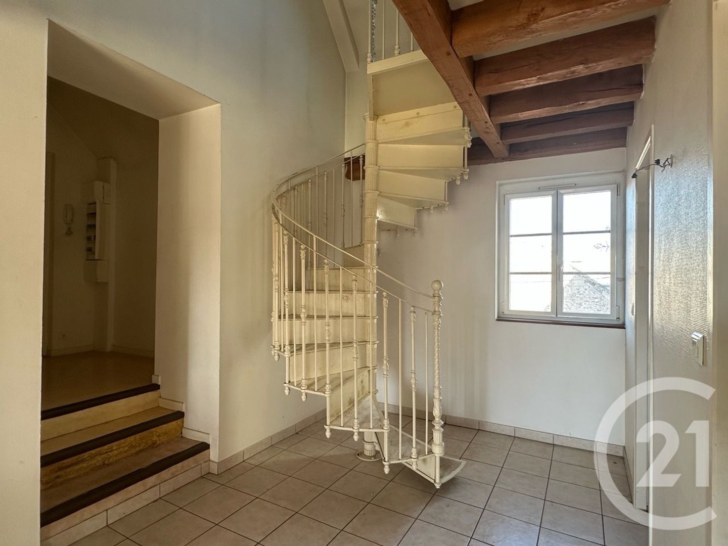 Appartement à vendre - 4 pièces - 104m2 - Coulommiers (77120)