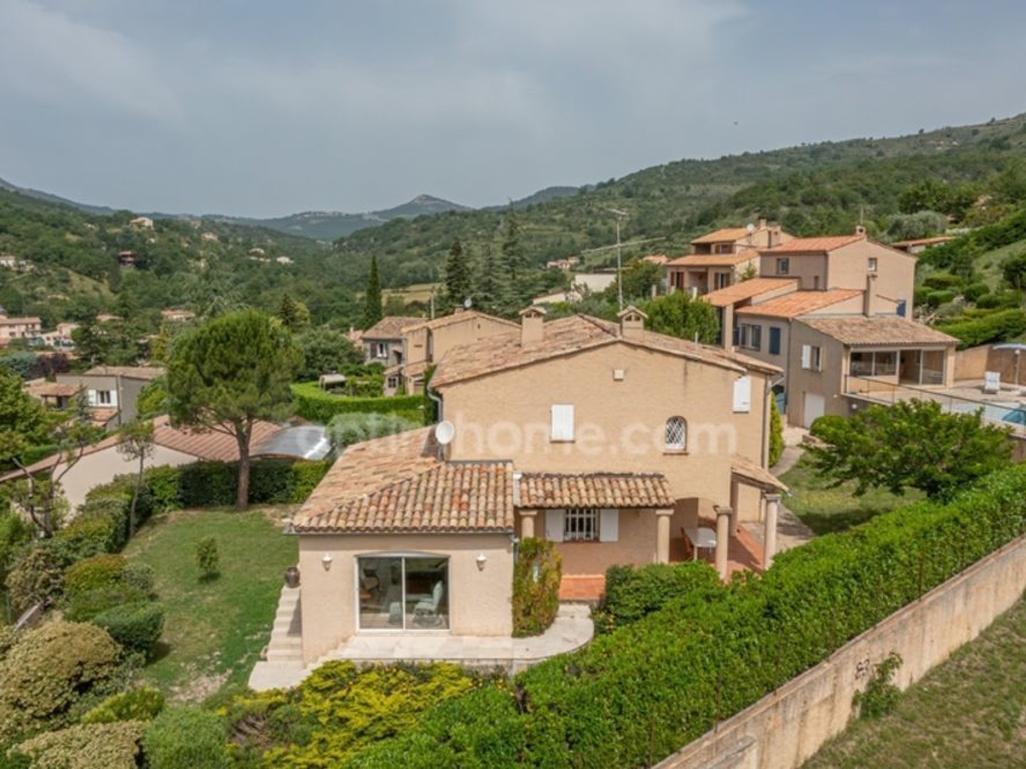Maison à vendre - 6 pièces - 180m2 - Digne-Les-Bains (04000)