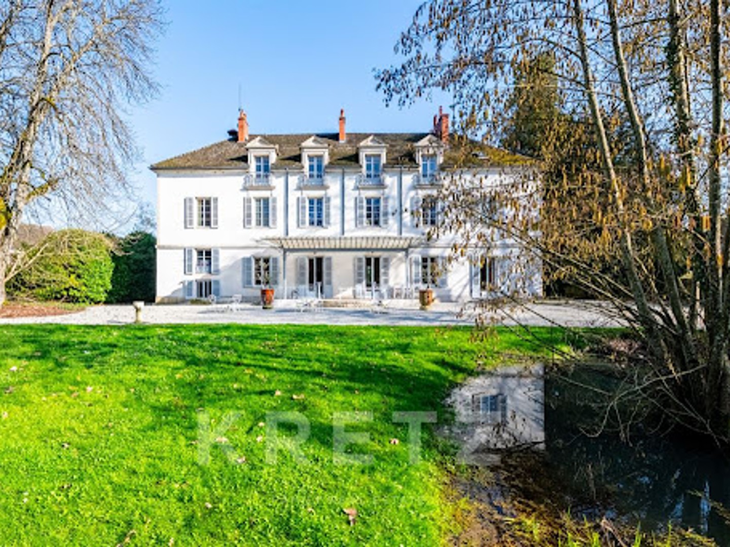 Château 20 pièces 1338 m²