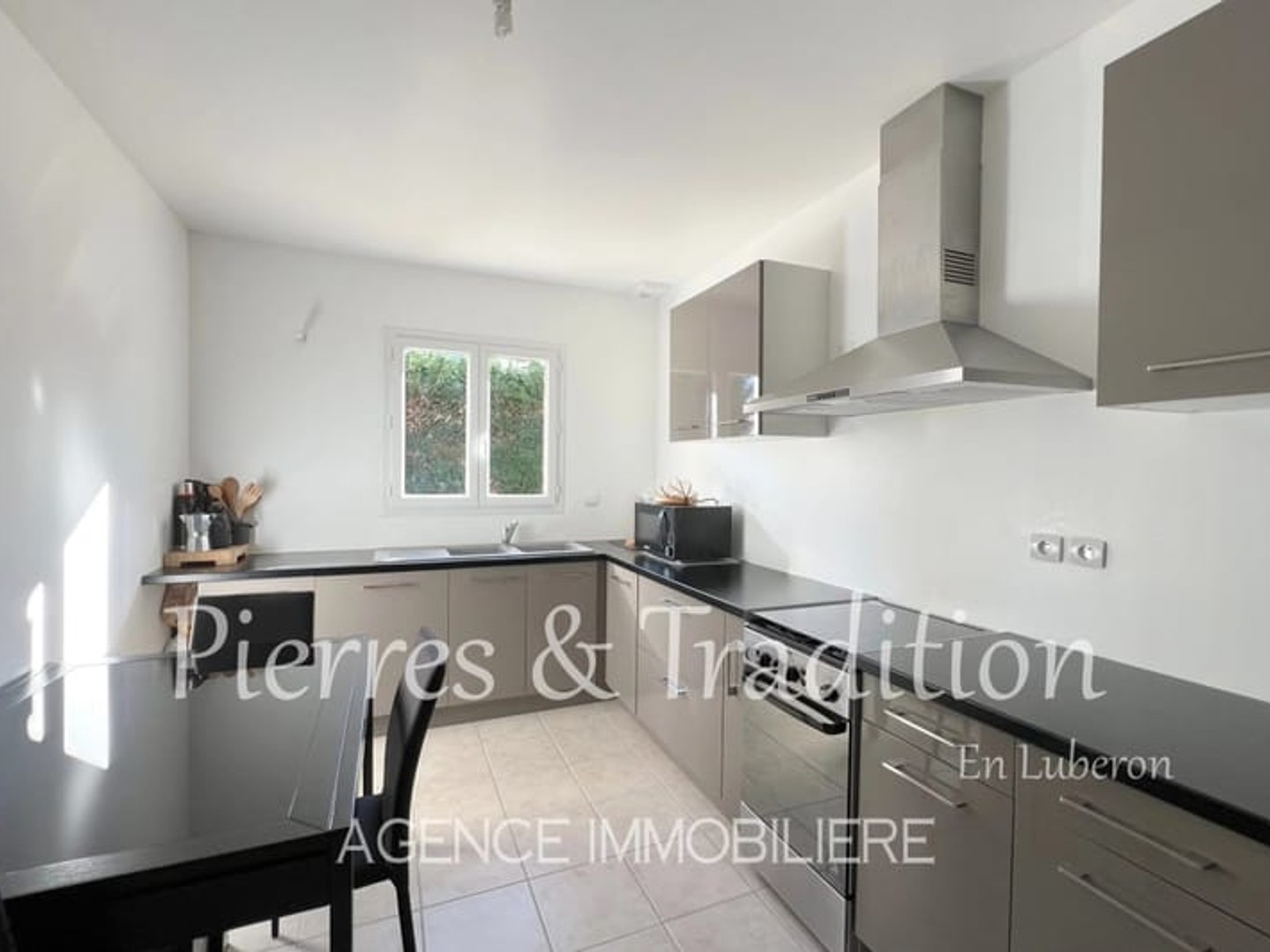 Maison à vendre - 4 pièces - 110m2 - Revest-Du-Bion (04150)