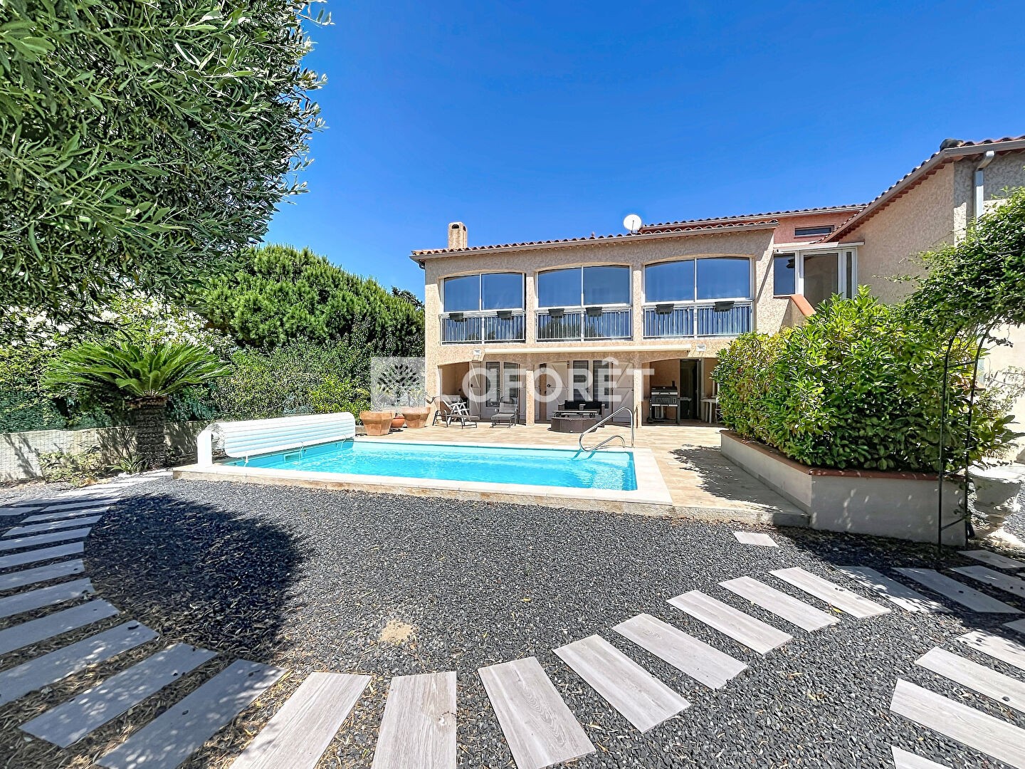 Maison à vendre - 5 pièces - 220m2 - Saint-Cyprien (66750)