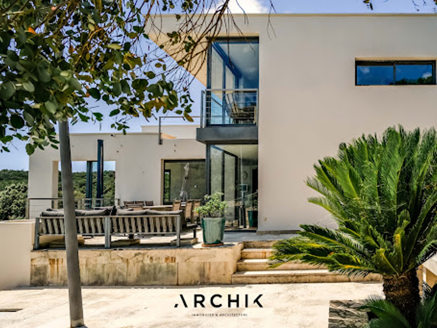 Maison à vendre - 9 pièces - 316m2 - Nîmes (30000)