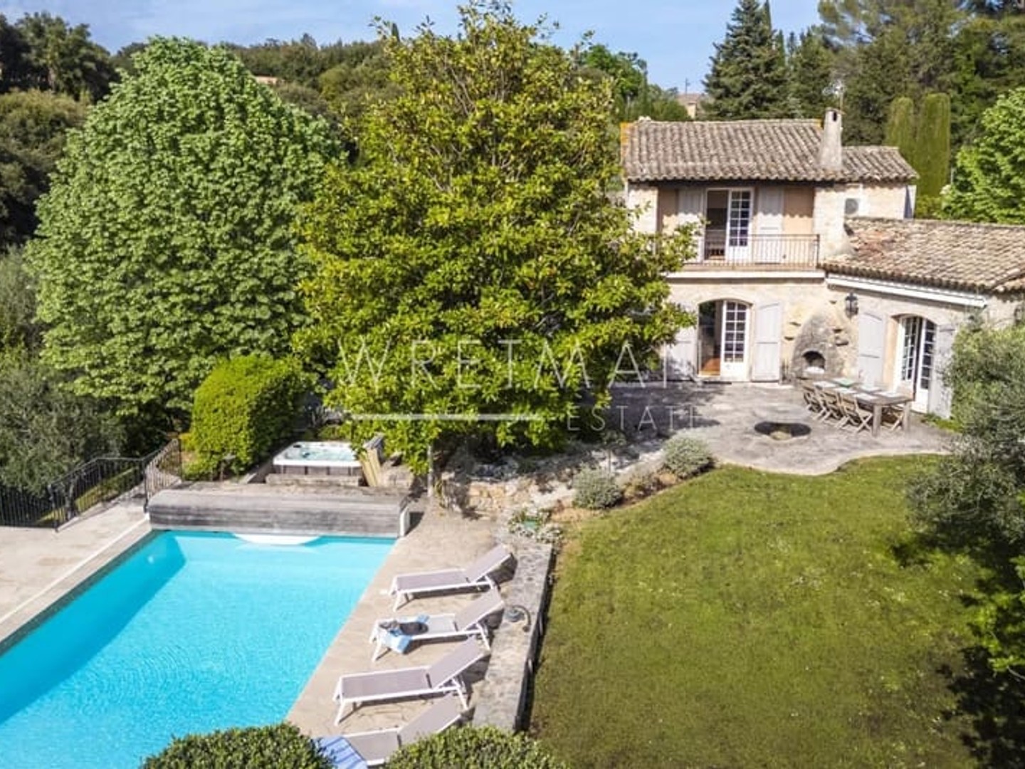 Maison à vendre - 320m2 - Grasse (06130)