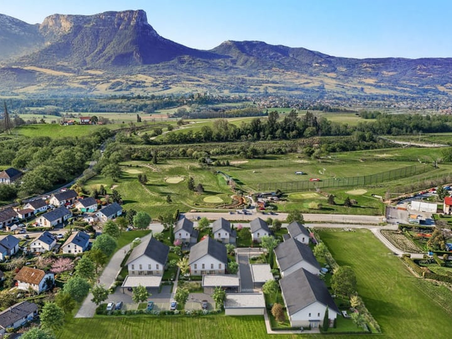 Appartement à vendre - 3 pièces - 63m2 - Porte-De-Savoie (73800)