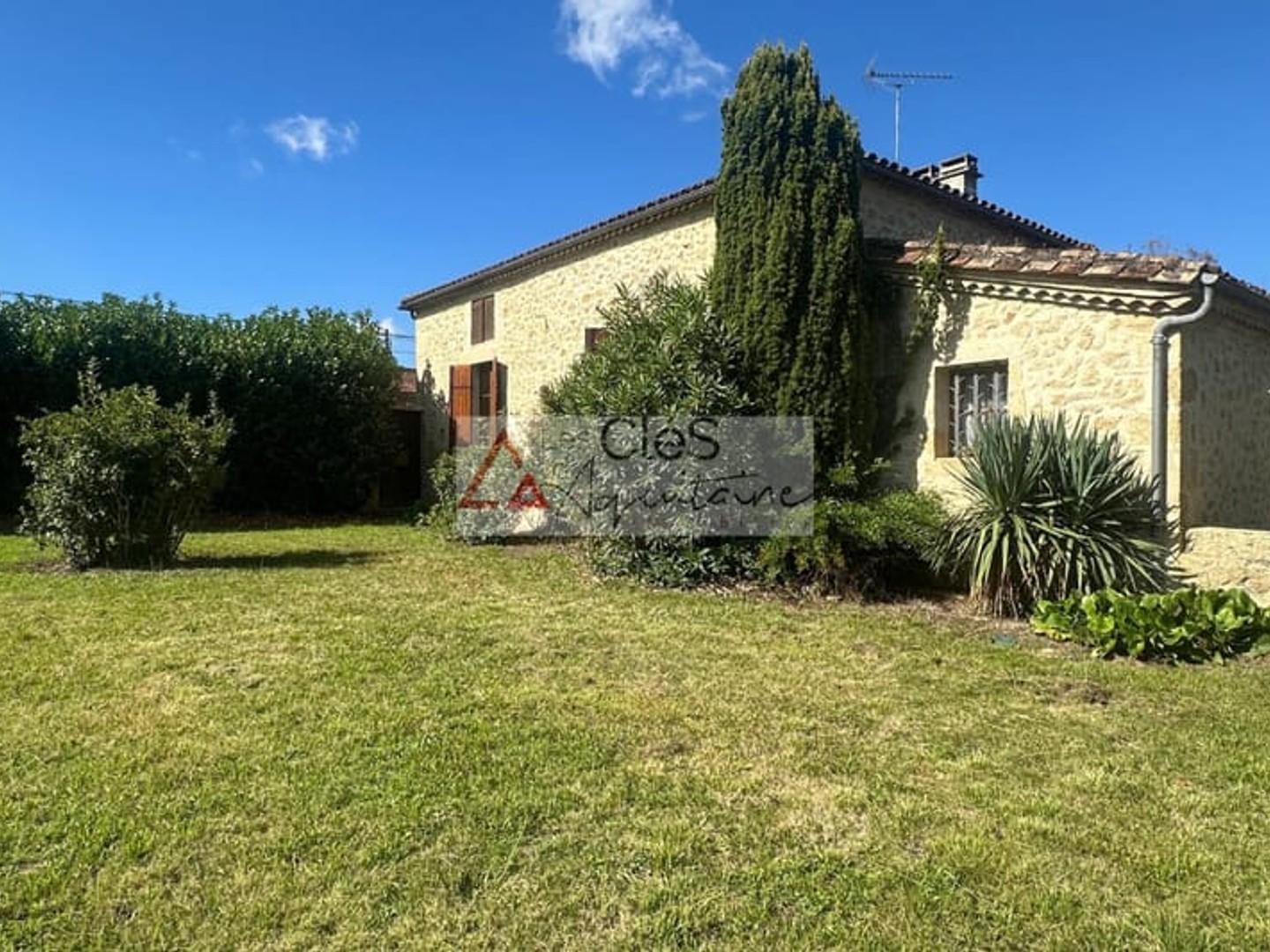 Maison à vendre - 9 pièces - 225m2 - Langon (33210)