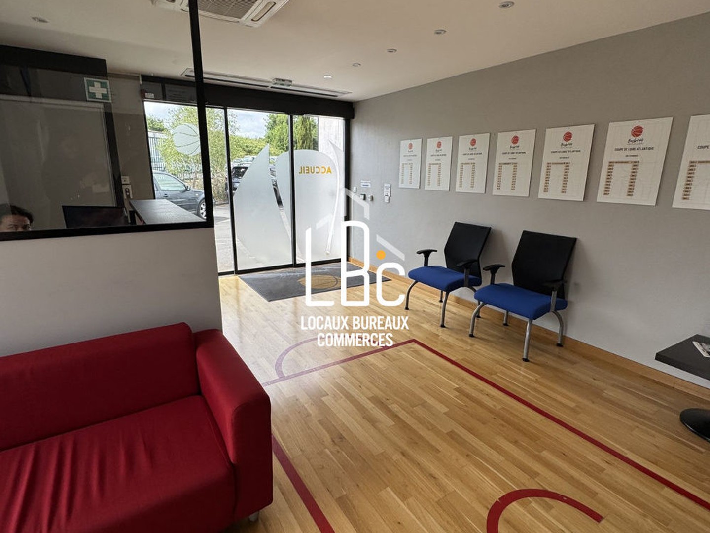 Immeuble à vendre - 2359m2 - Sainte-Luce-Sur-L... (44980)