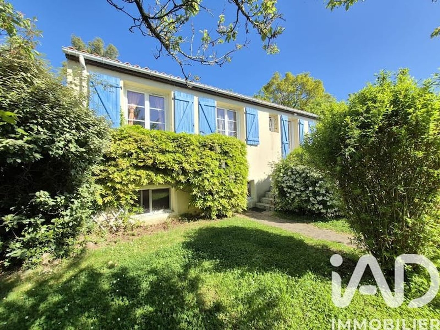 Maison à vendre - 7 pièces - 128m2 - Bellevigny (85170)