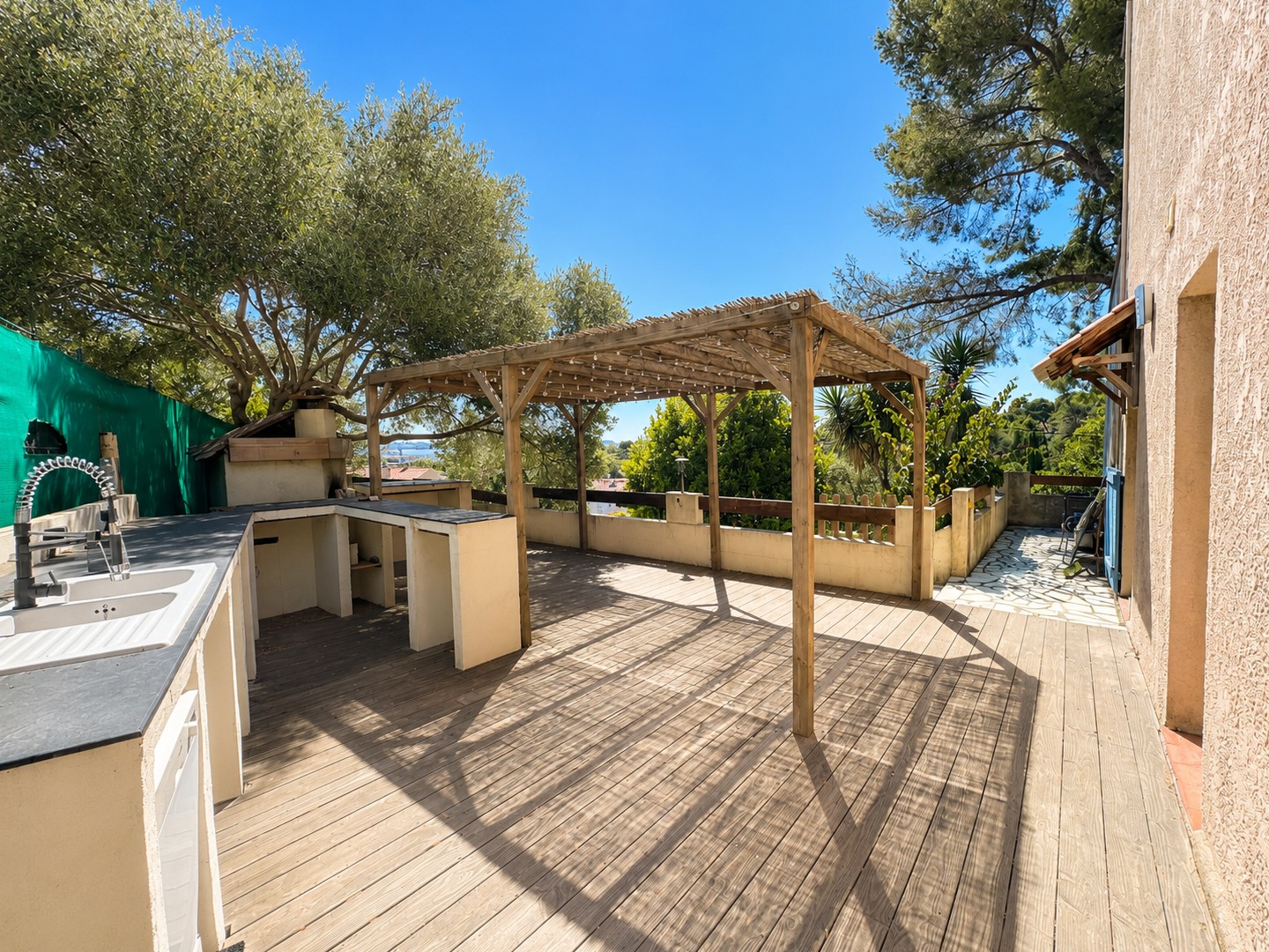 Maison à vendre - 4 pièces - 112m2 - La Seyne-Sur-Mer (83500)