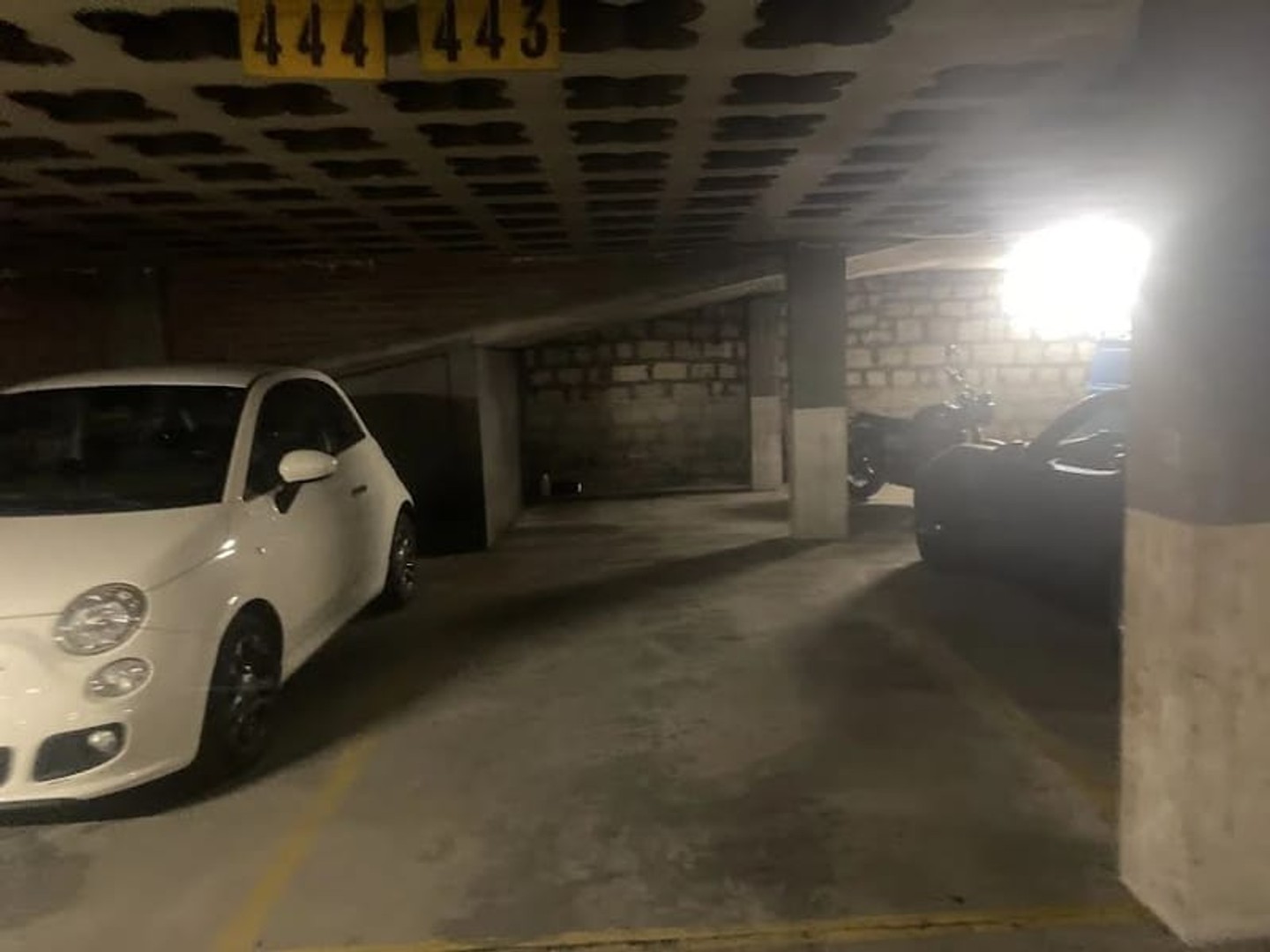 Parking / garage / box à vendre - 12m2 - Paris 15e (75015)