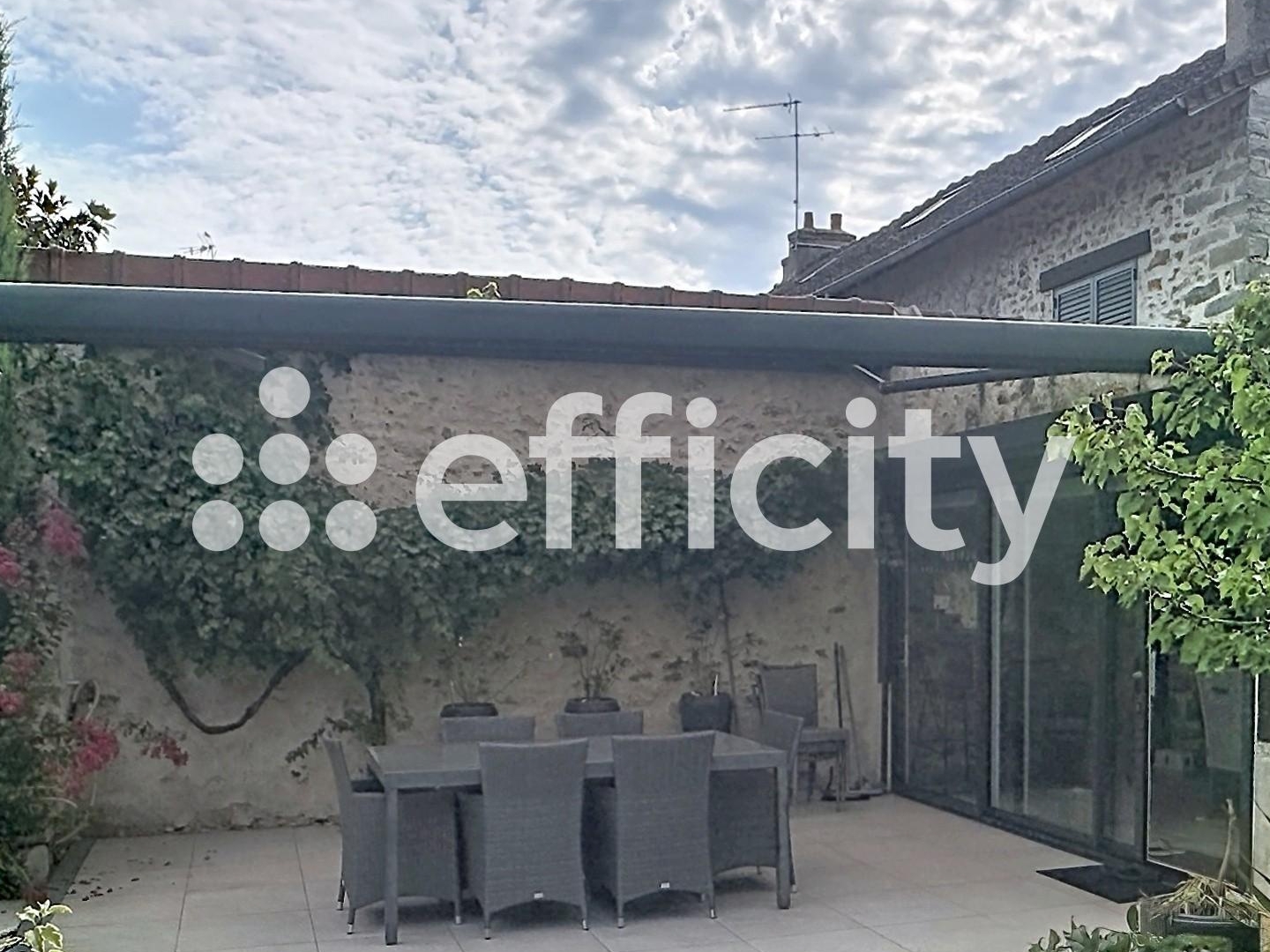 Maison 10 pièces 310 m²