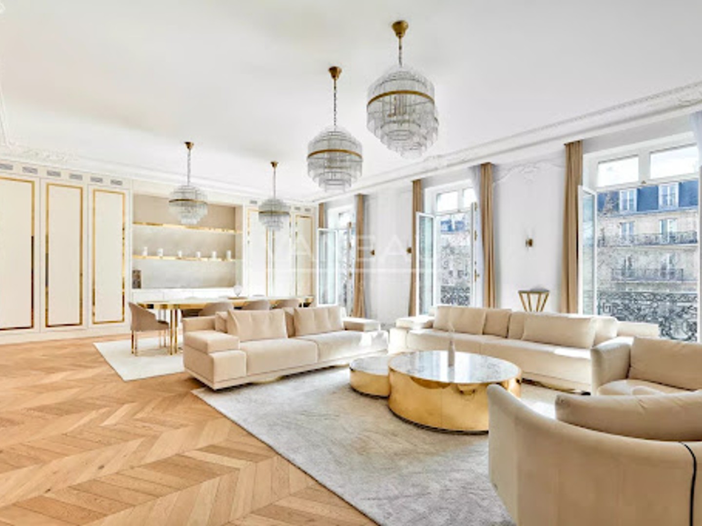 Appartement 5 pièces 197 m²