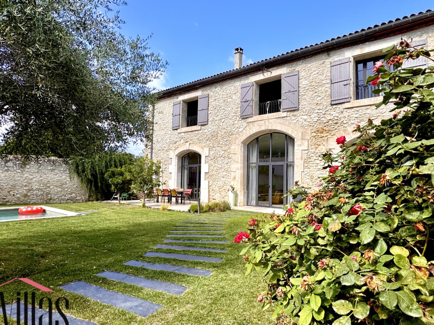 Maison d'exception au coeur d'un village proche de Beziers