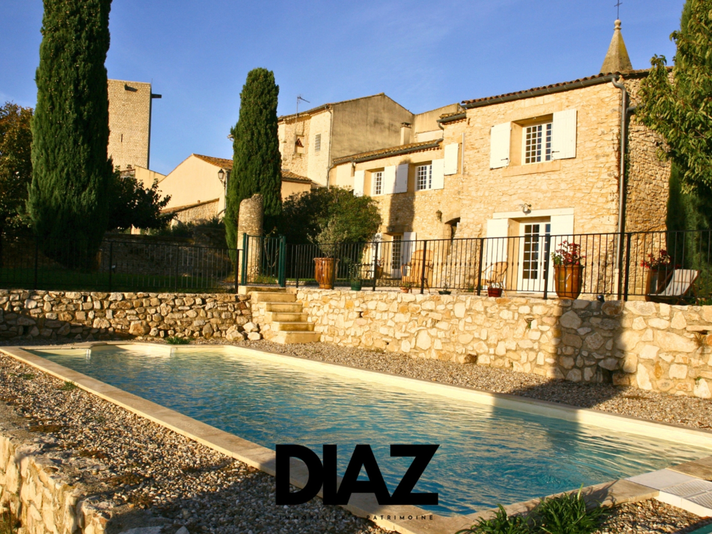 Maison à vendre - 29 pièces - 613m2 - La Rouvière (30190)