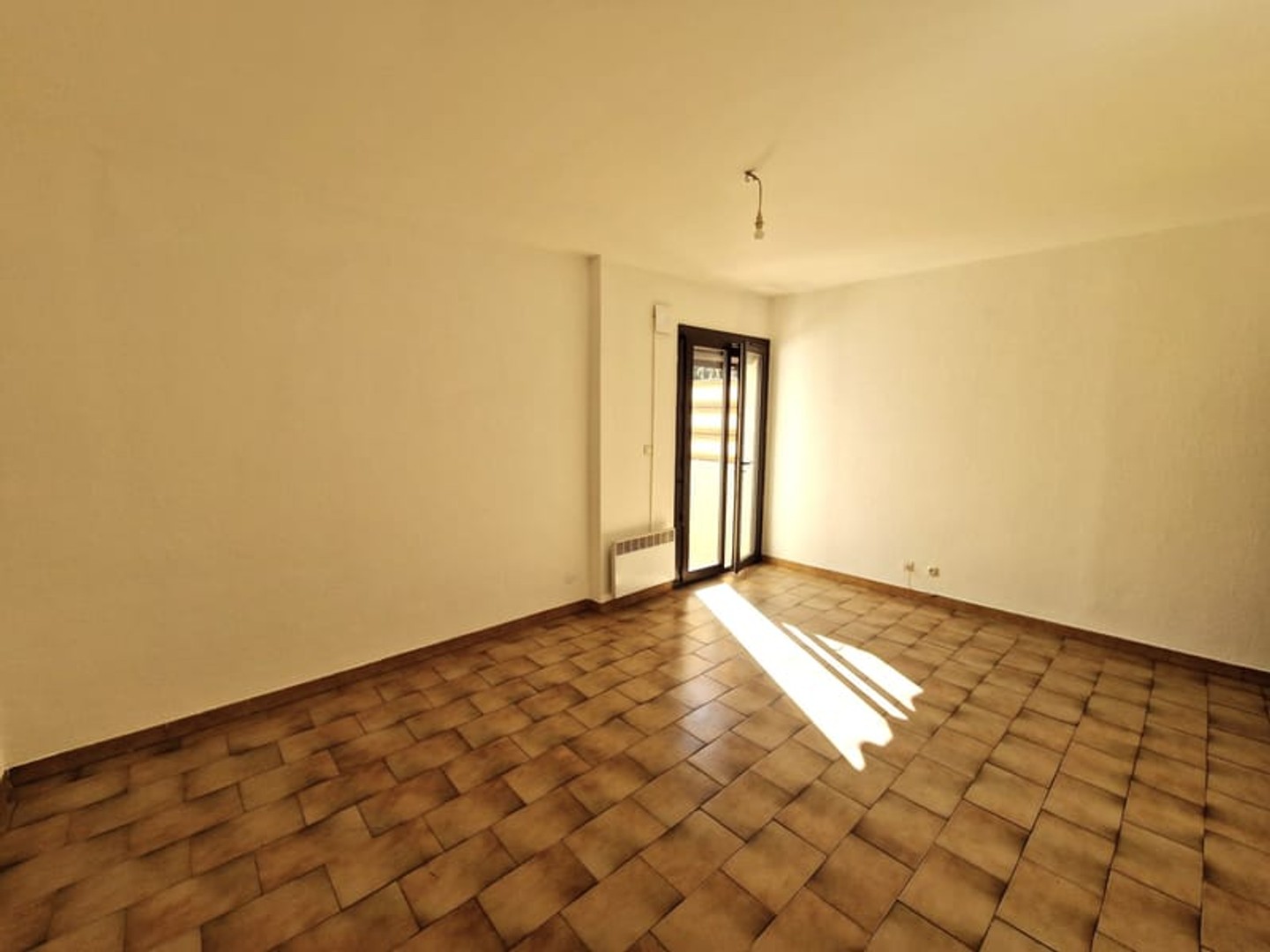 Appartement à vendre - 1 pièce - 23m2 - Six-Fours-Les-Plages (83140)