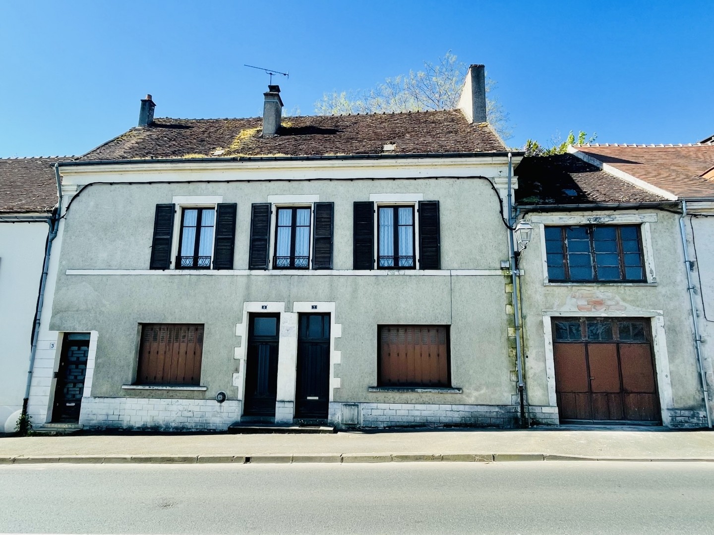 Maison à vendre - 8 pièces - 160m2 - Le Blanc (36300)