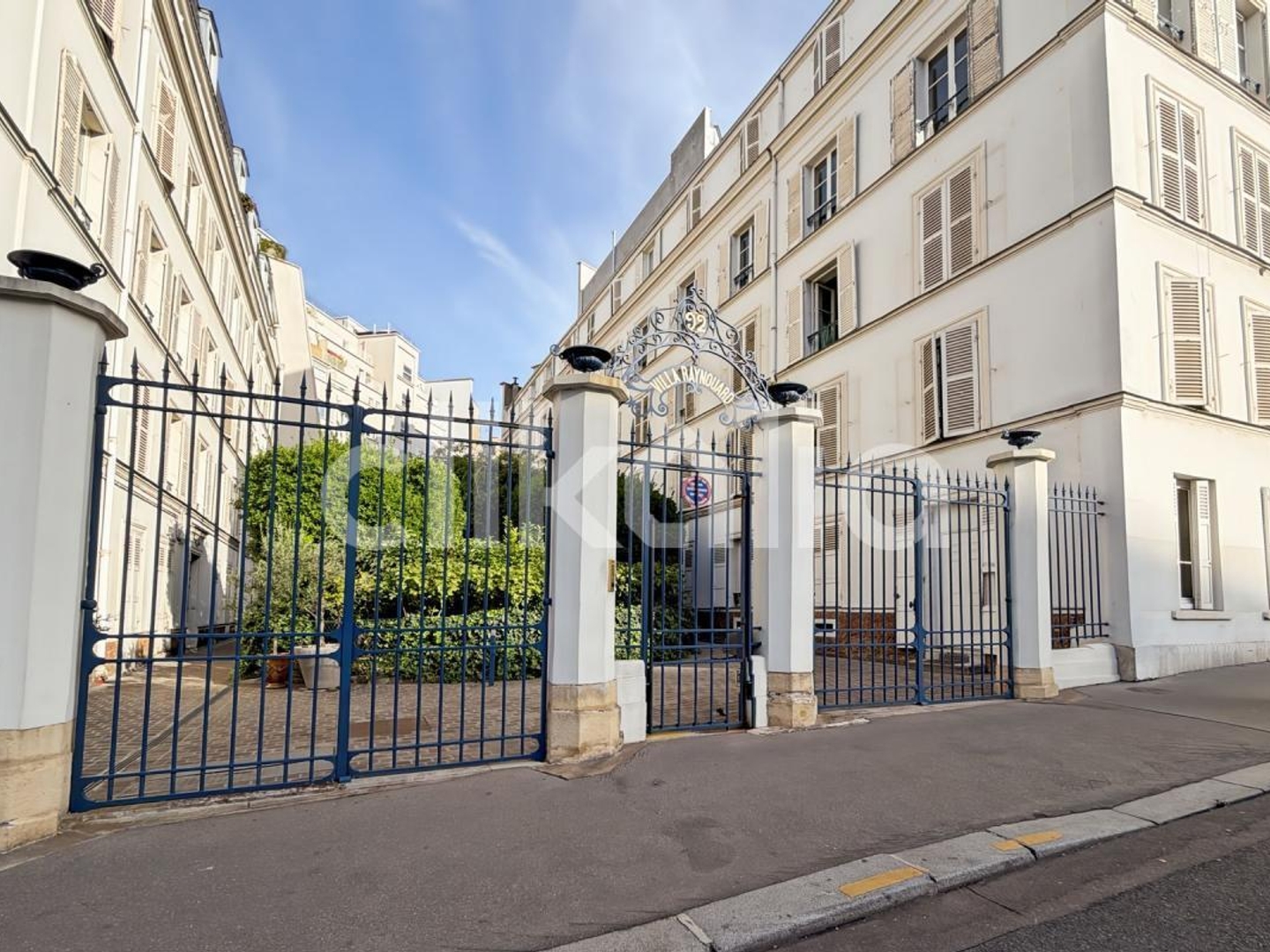 Vends t3 - 76 m² - Paris 16eme Arrondissement