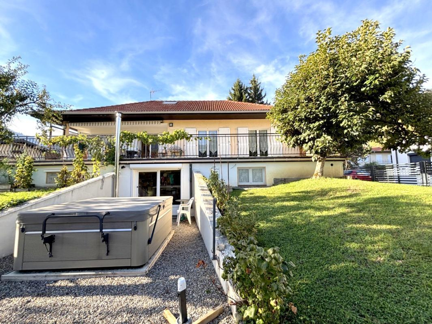 Thyez- Maison de 88m2 habitables 148m2 utiles
