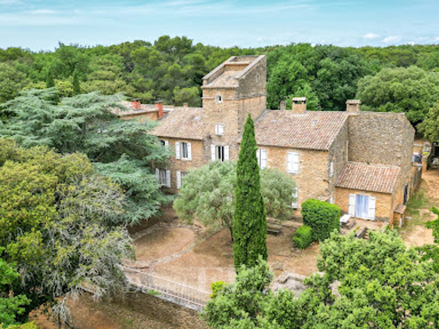 Terrain 1640000 m²
