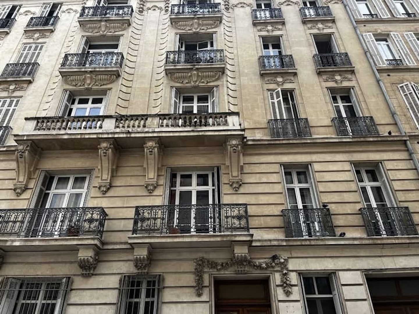 Bureaux 1 pièce 330 m²
