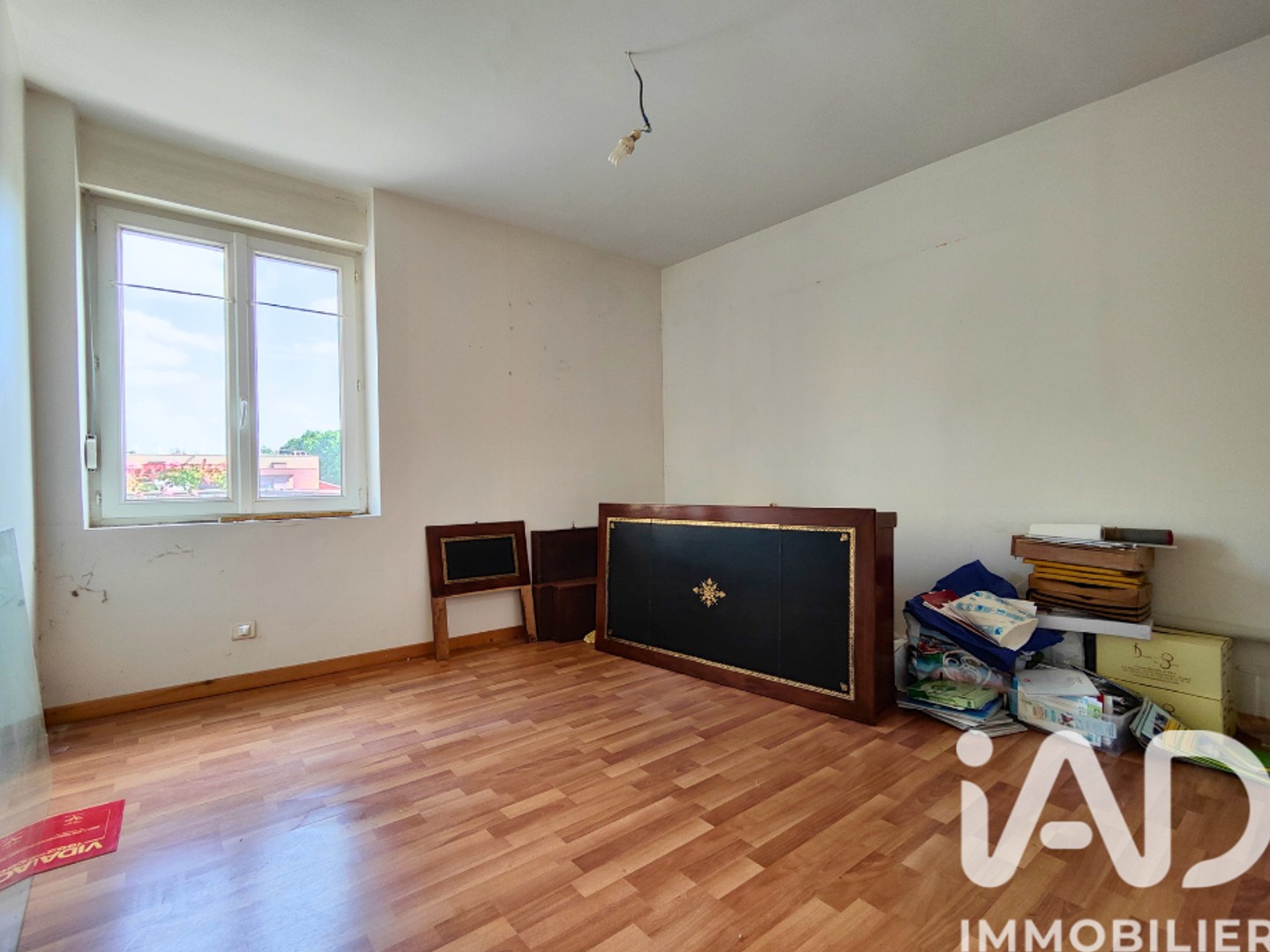 Immeuble à vendre - 75m2 - Villeneuve-D'ascq (59650)