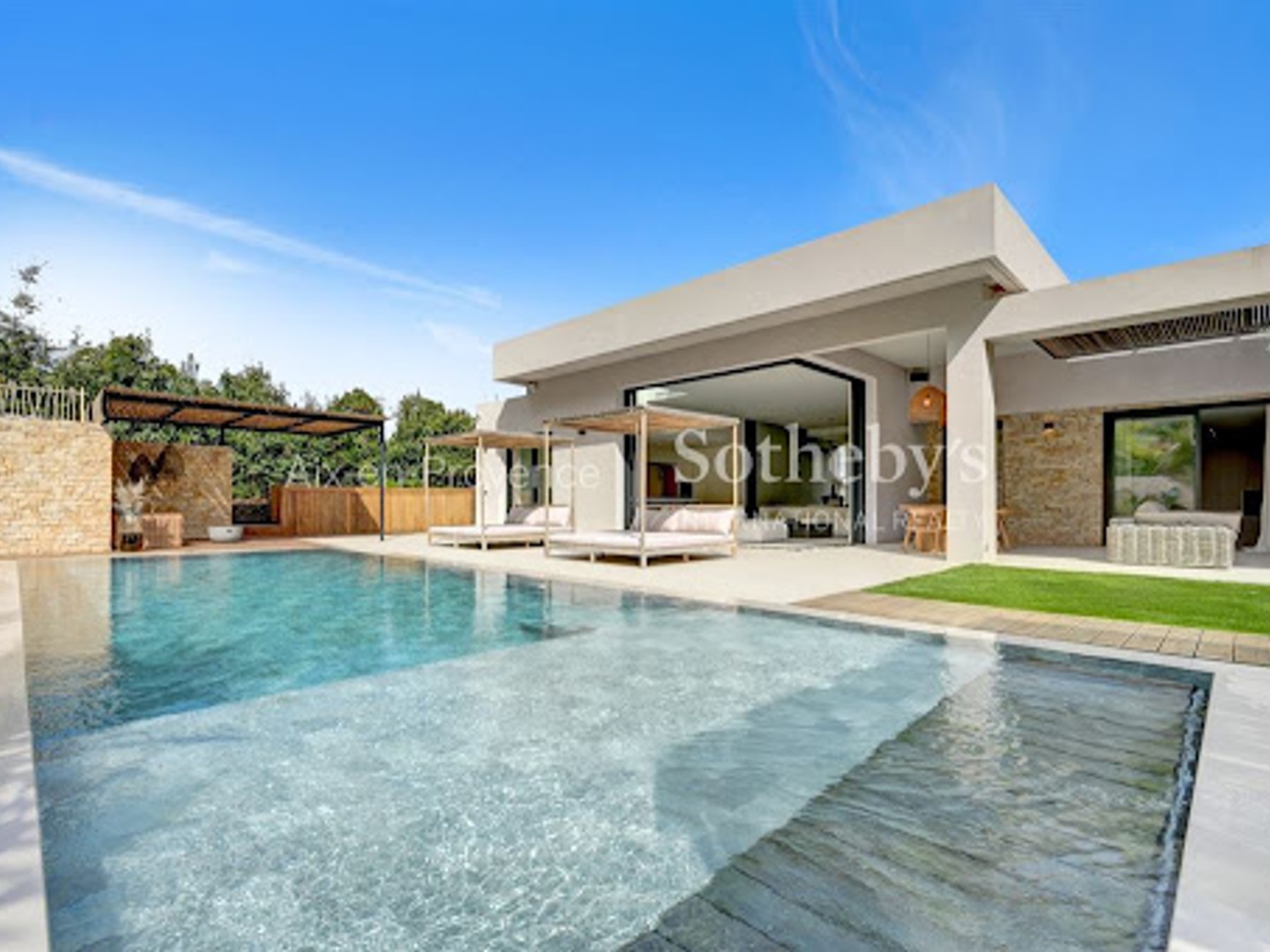 Maison 6 pièces 350 m²