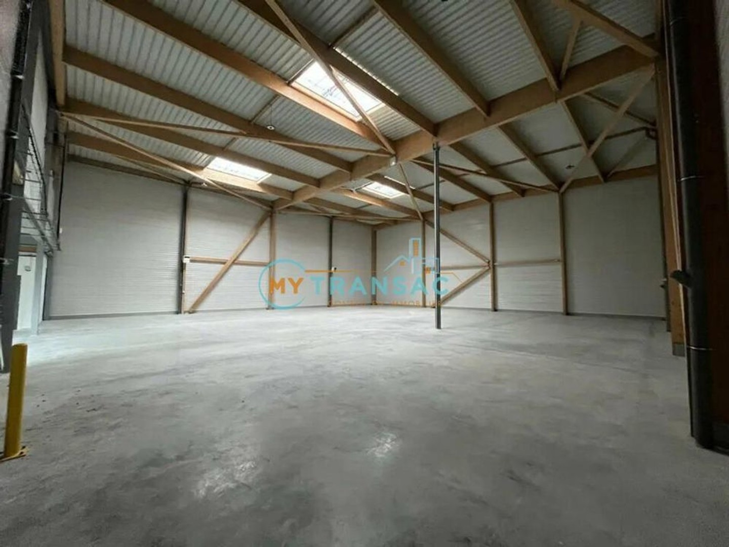 Locaux à vendre - Courtry (77181)