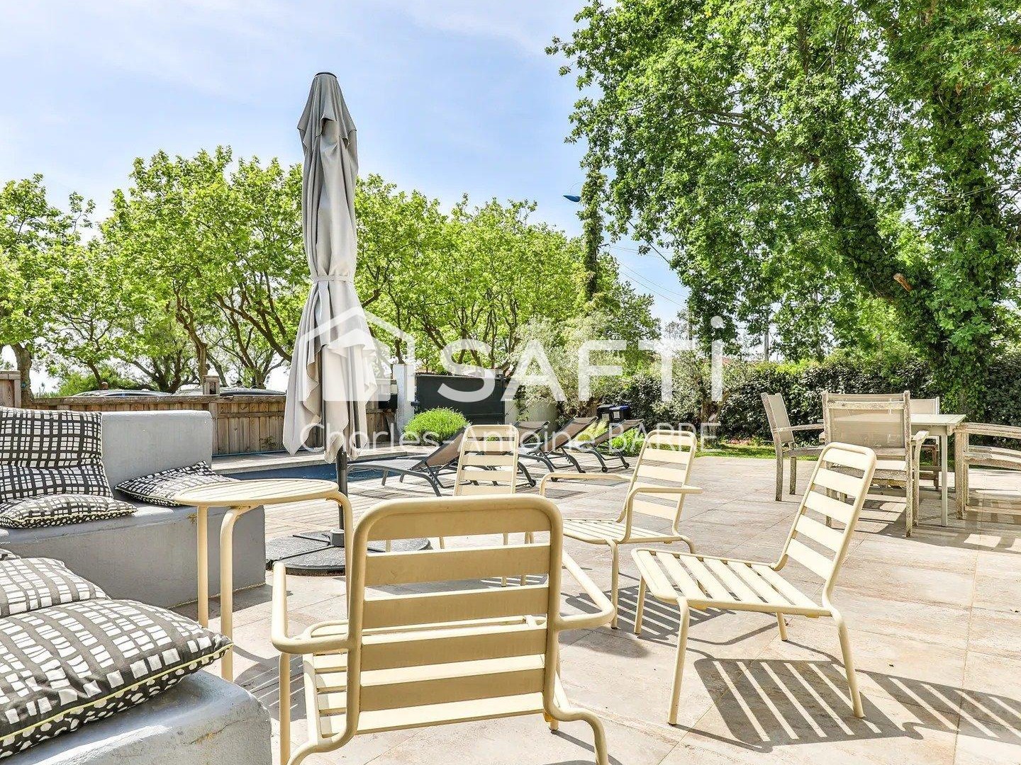 Maison à vendre - 6 pièces - 151m2 - Andernos-Les-Bains (33510)