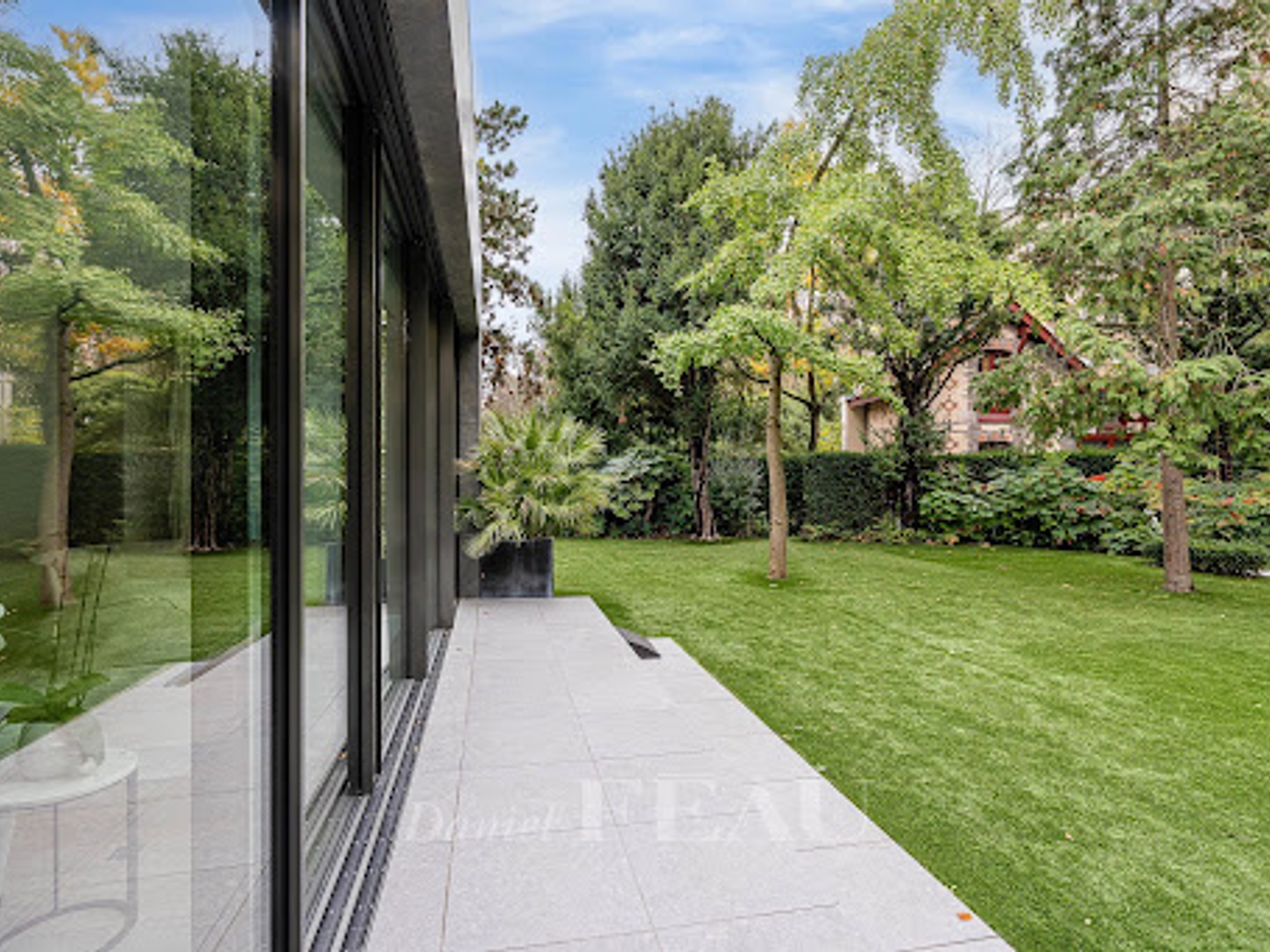 Maison à vendre - 14 pièces - 580m2 - Paris 16e (75016)