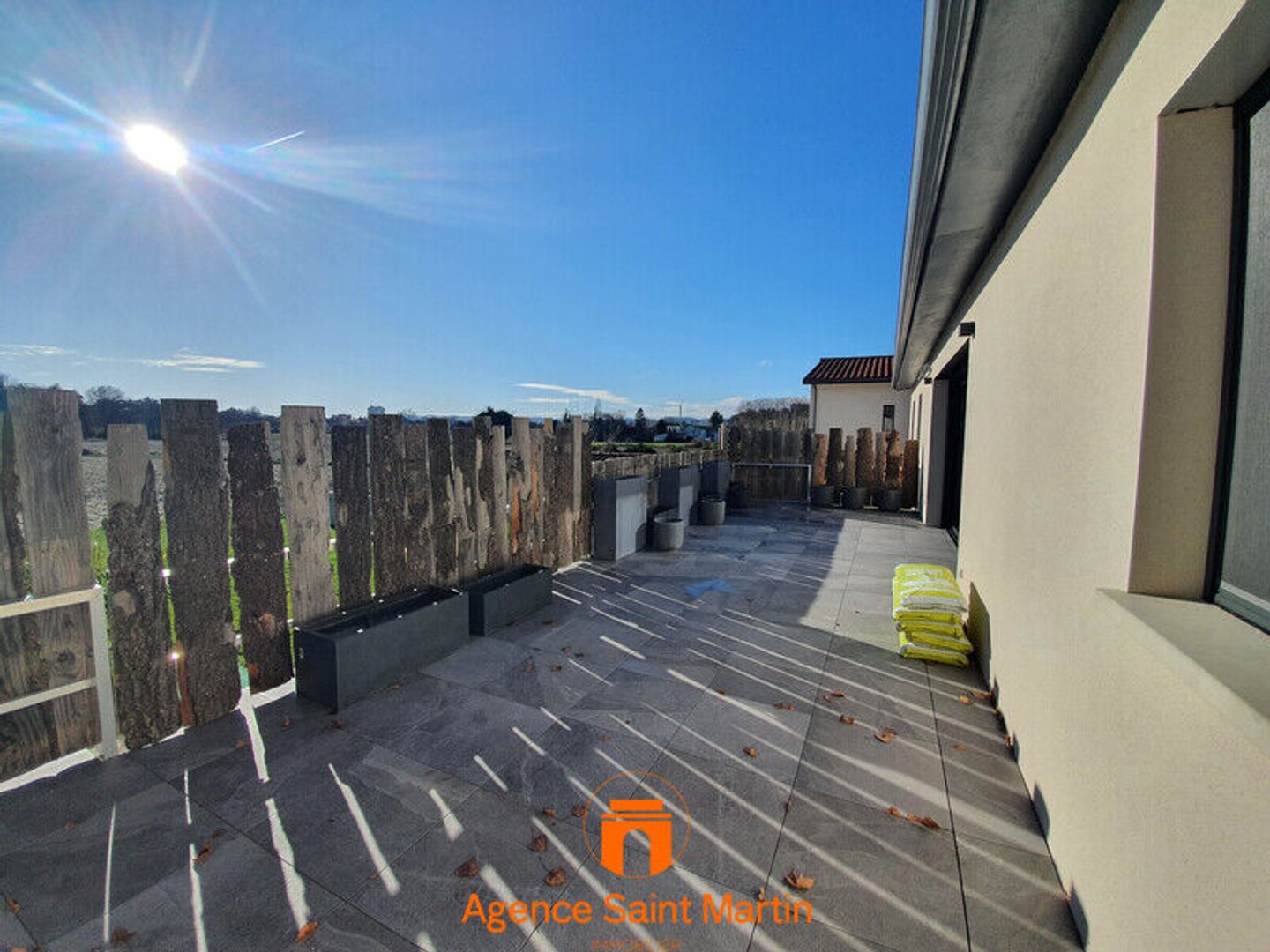 Immeuble à vendre - 8 pièces - 255m2 - Montélimar (26200)