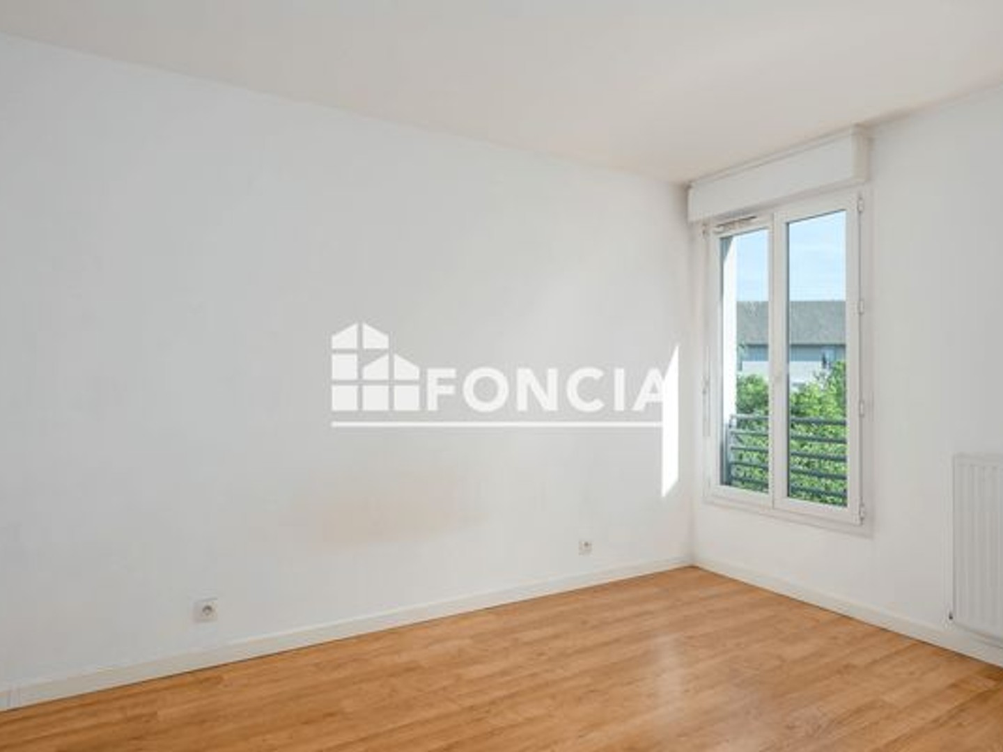 Appartement à vendre - 2 pièces - 49m2 - Saint-Pierre-Du-P... (91280)