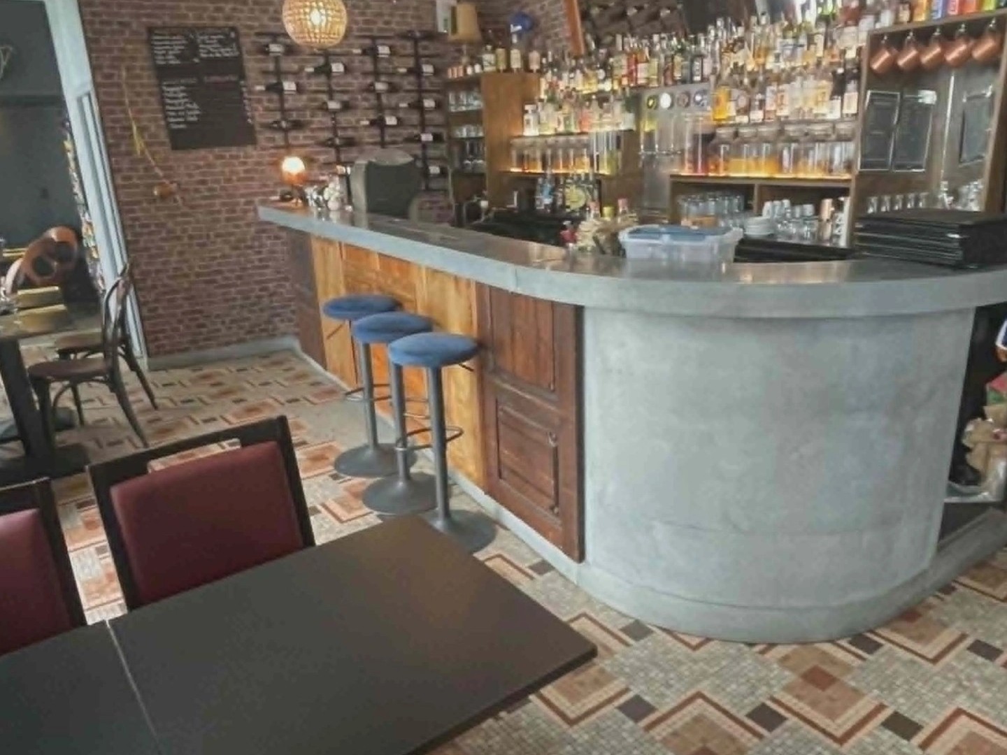 Magasin à vendre - 4 pièces - 100m2 - Nantes (44000)