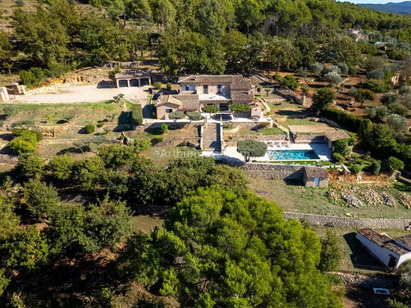 Maison 2 pièces 259 m²