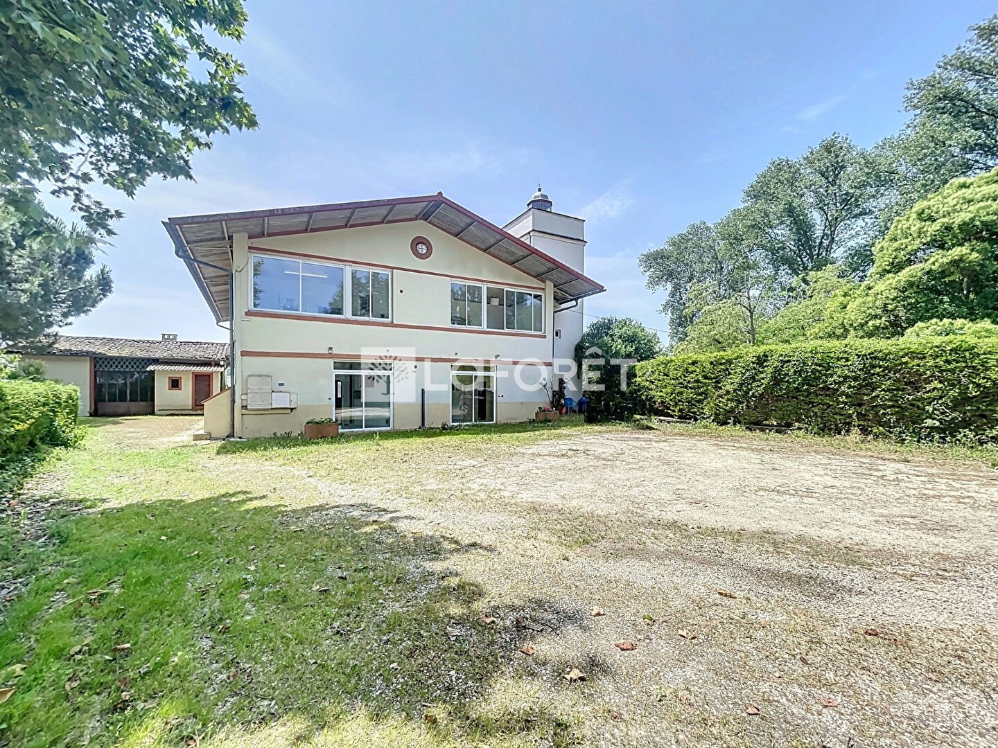 Immeuble à vendre - 12 pièces - 300m2 - Castelsarrasin (82100)