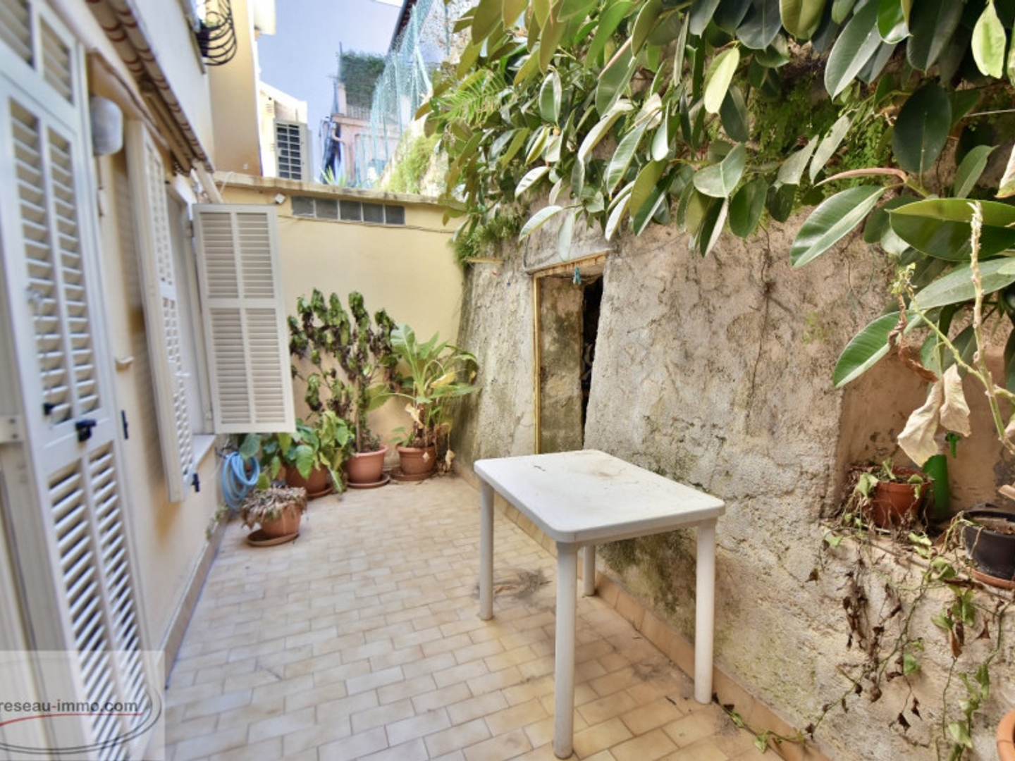 Appartement à vendre - 2 pièces - 54m2 - Cap-D'ail (06320)