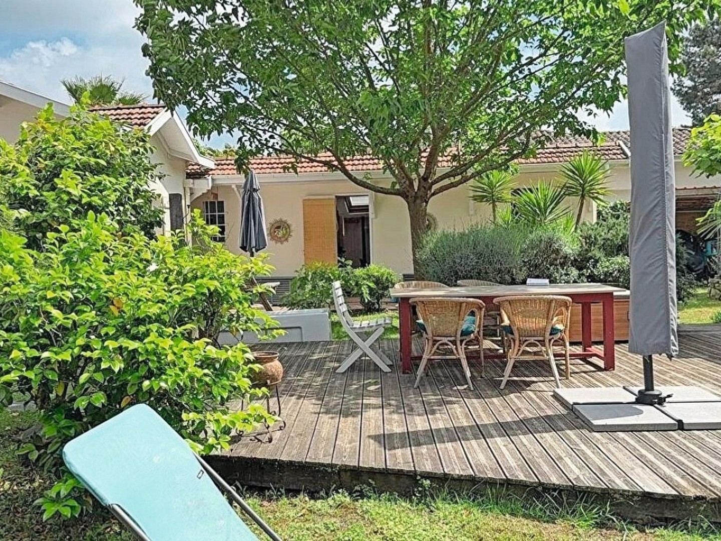 MAISON 7 PIÈCES JARDIN