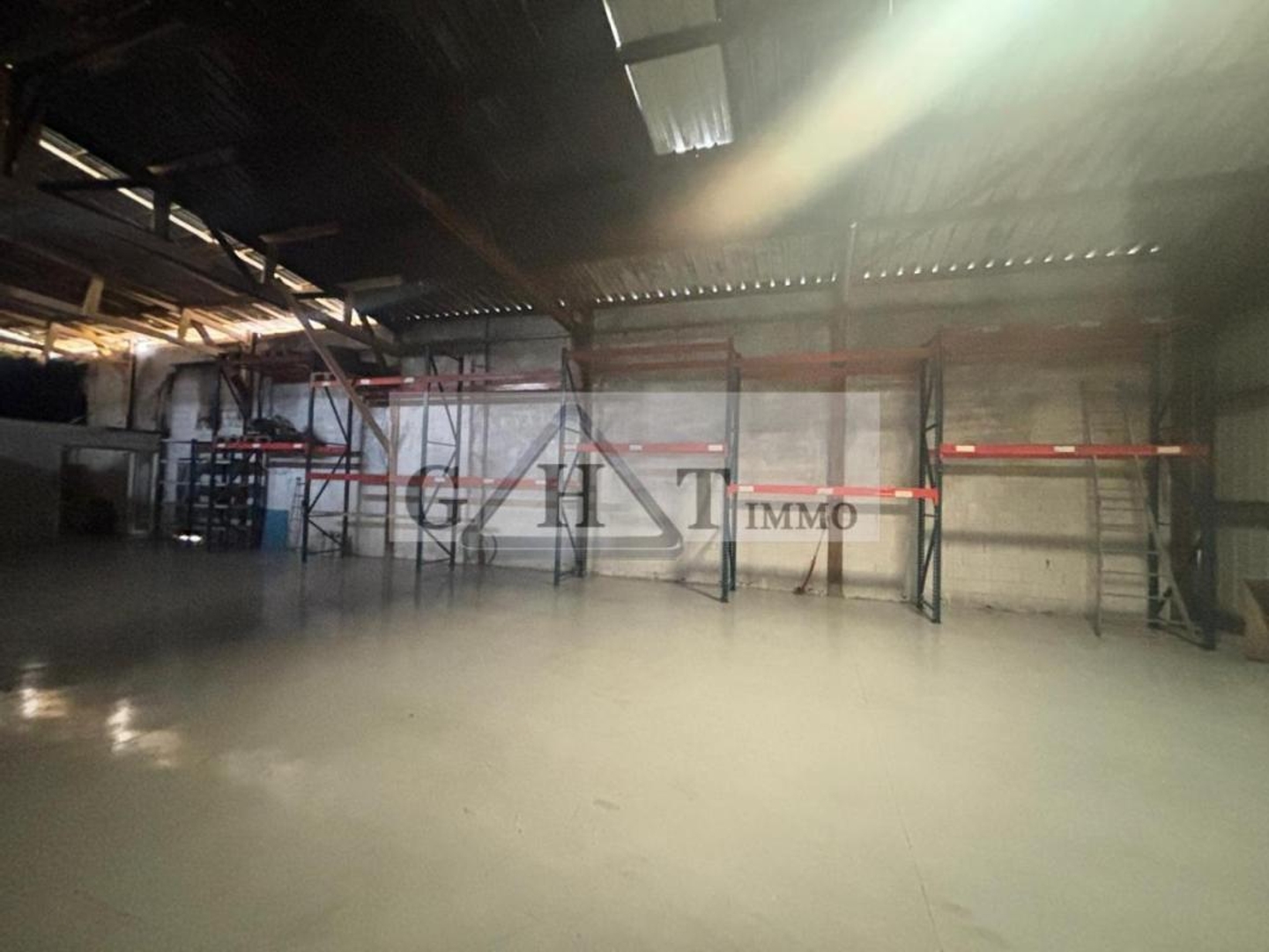 ENSEMBLE IMMOBILIER 1170M2 A VENDRE MANDRES LES ROSES