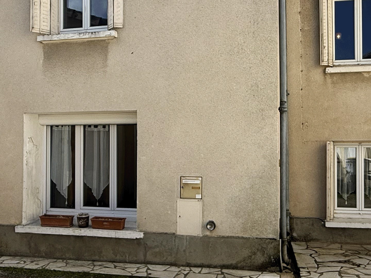 Maison à vendre - 7 pièces - 142m2 - Biard (86580)