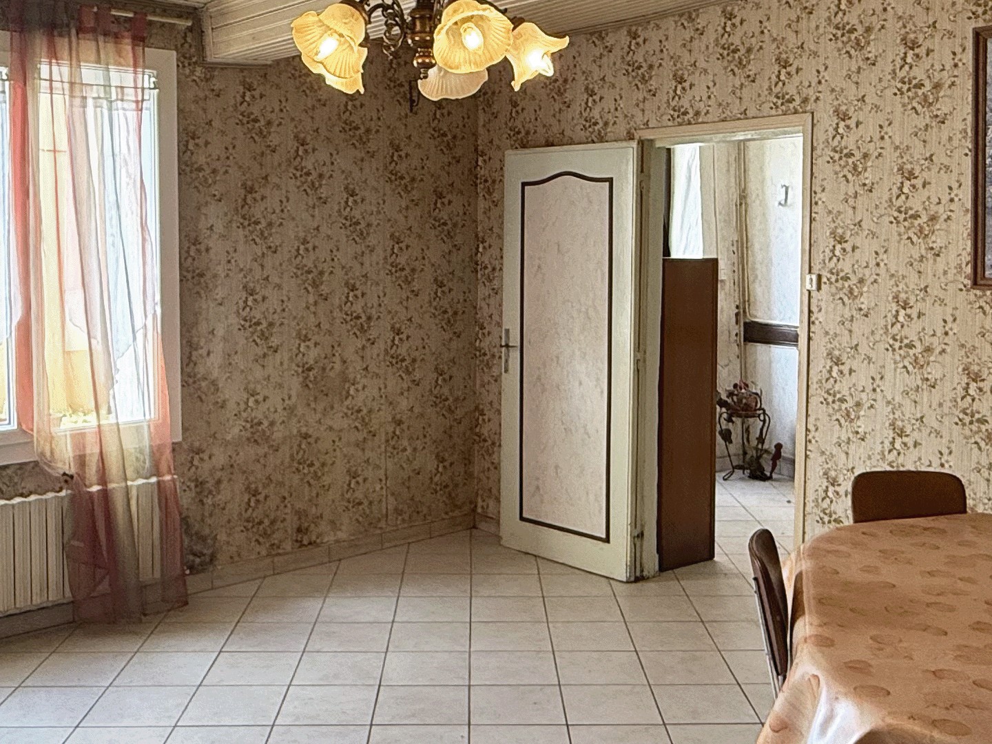 Maison à vendre - 7 pièces - 142m2 - Biard (86580)