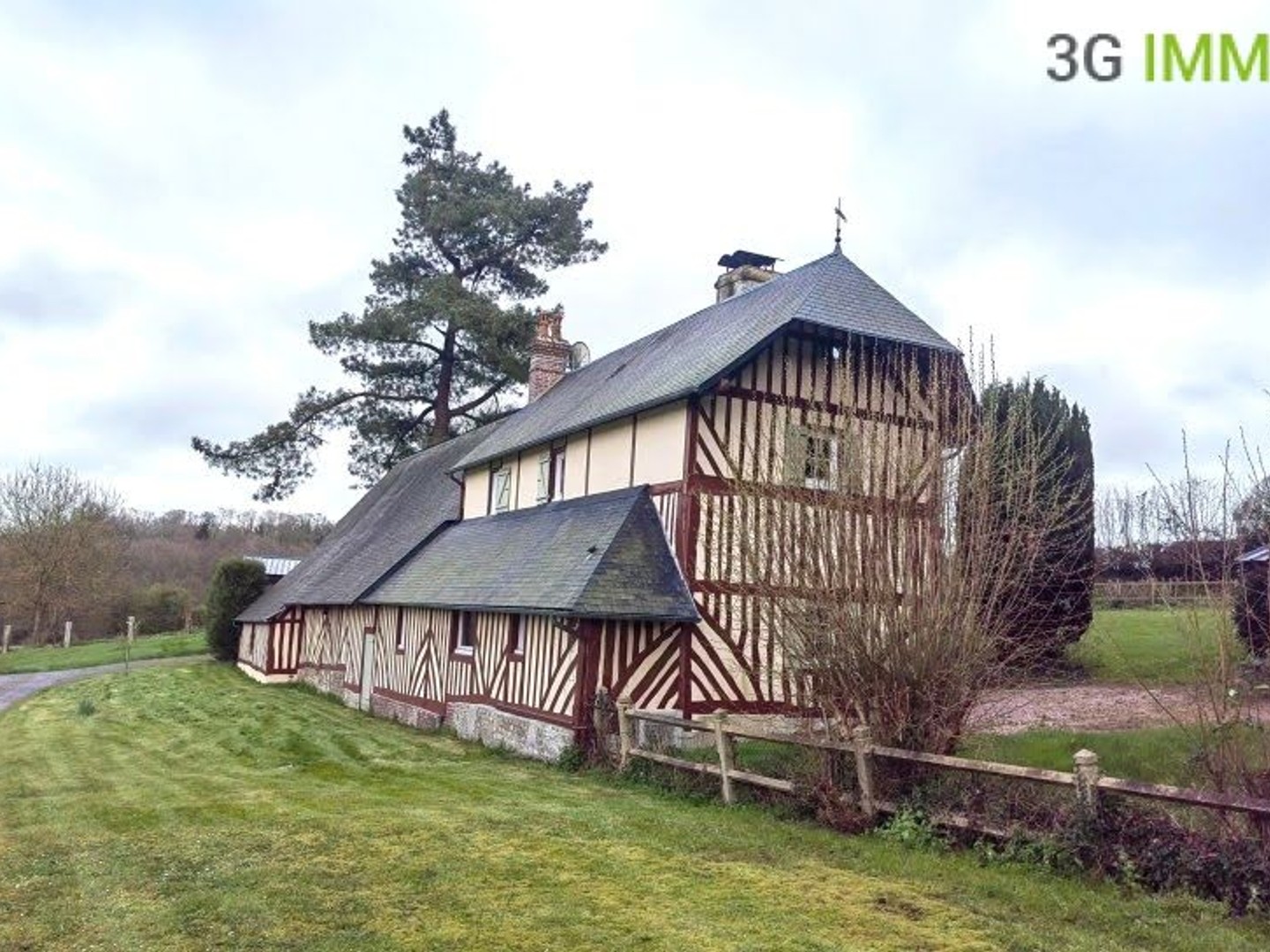 Maison à vendre - 5 pièces - 150m2 - Villers-Sur-Mer (14640)