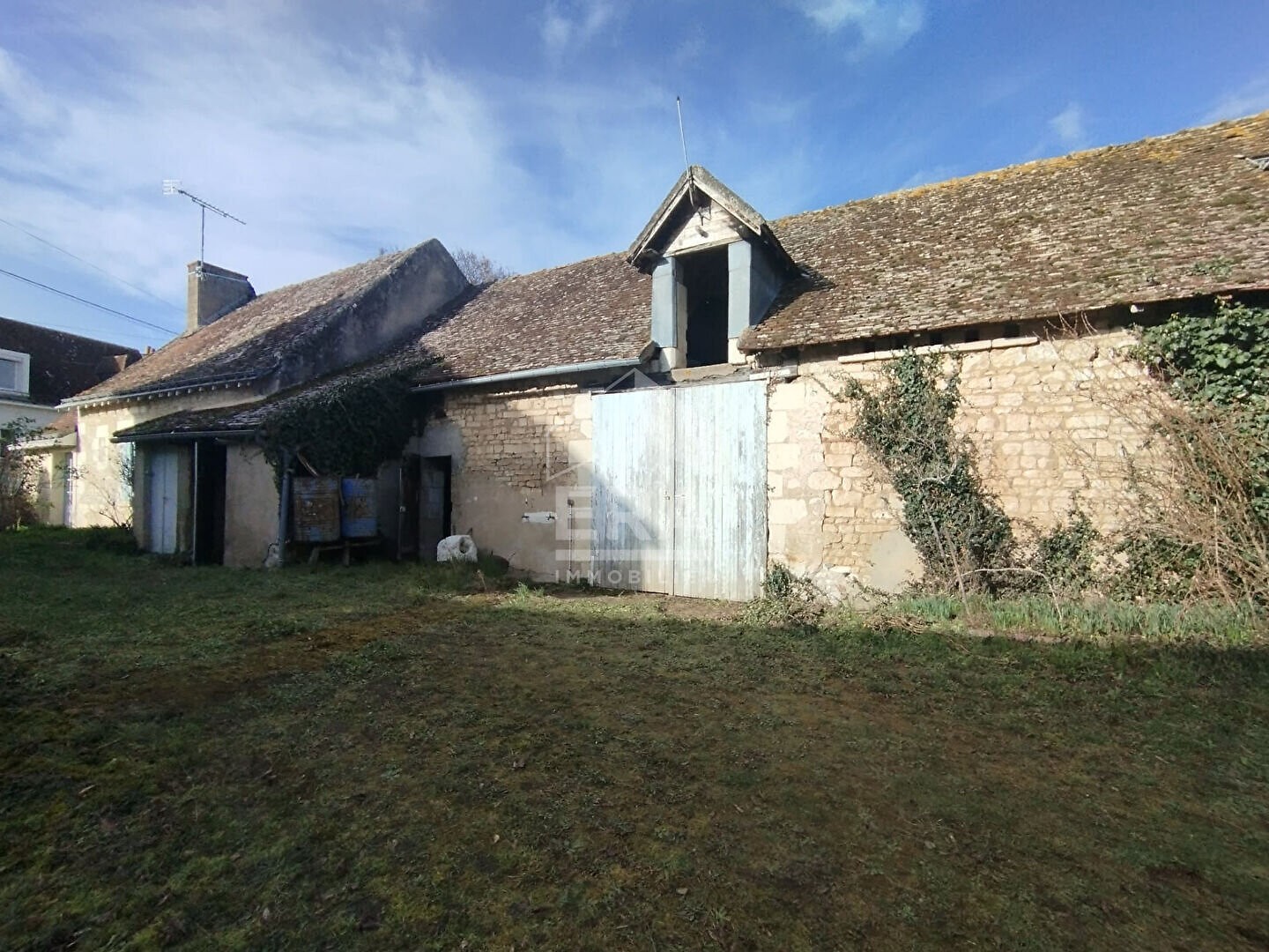 Maison à vendre - 7 pièces - 200m2 - Marcilly-Sur-Vienne (37800)