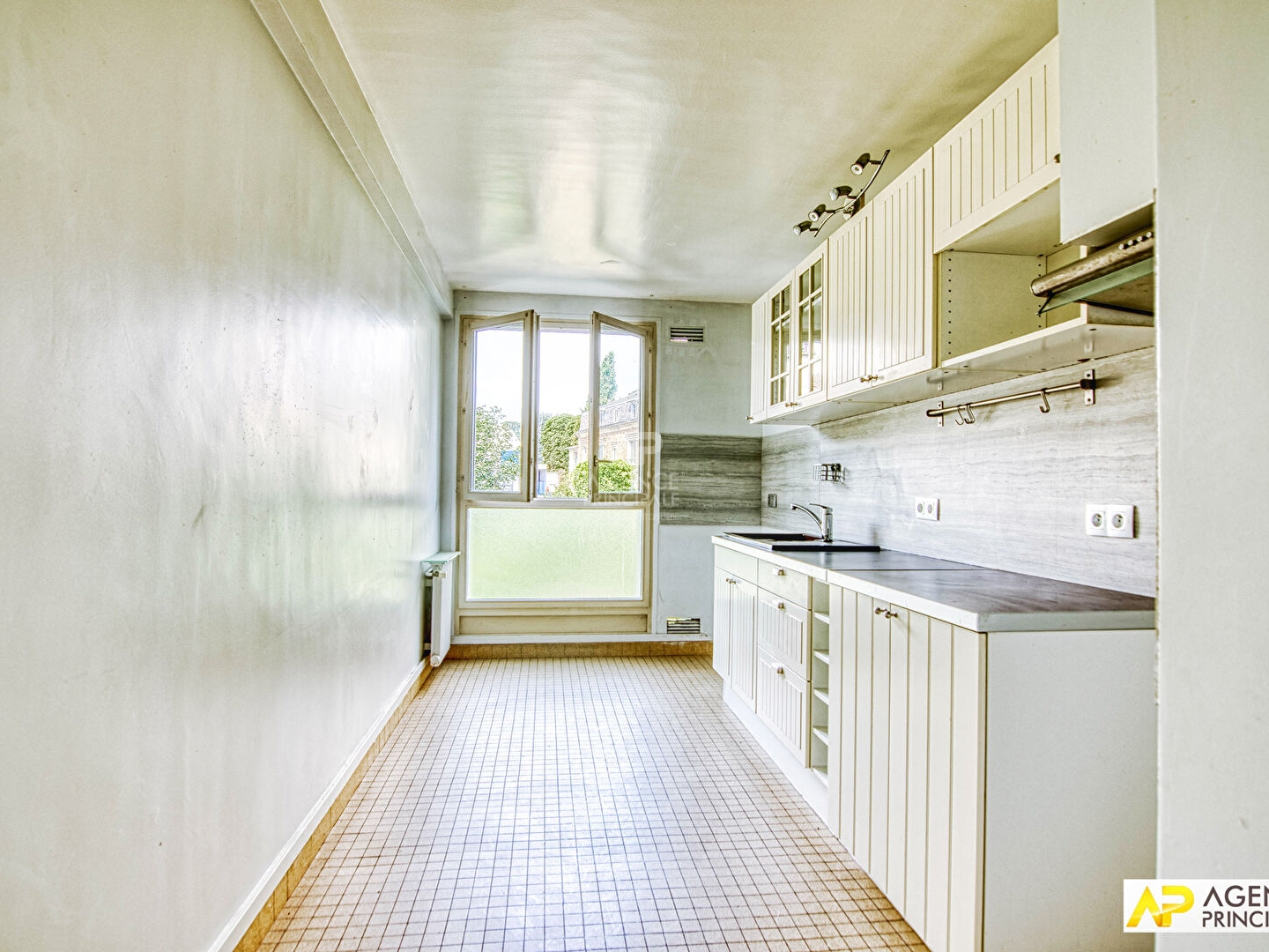 Appartement à vendre - 5 pièces - 124m2 - Versailles (78000)