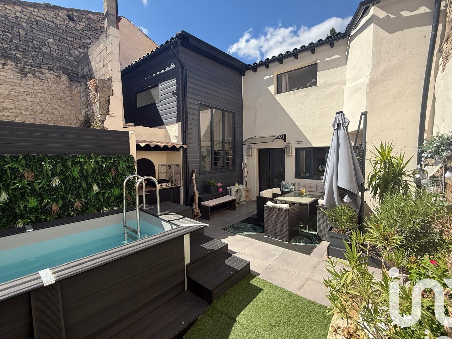 Maison à vendre - 5 pièces - 124m2 - Milhaud (30540)