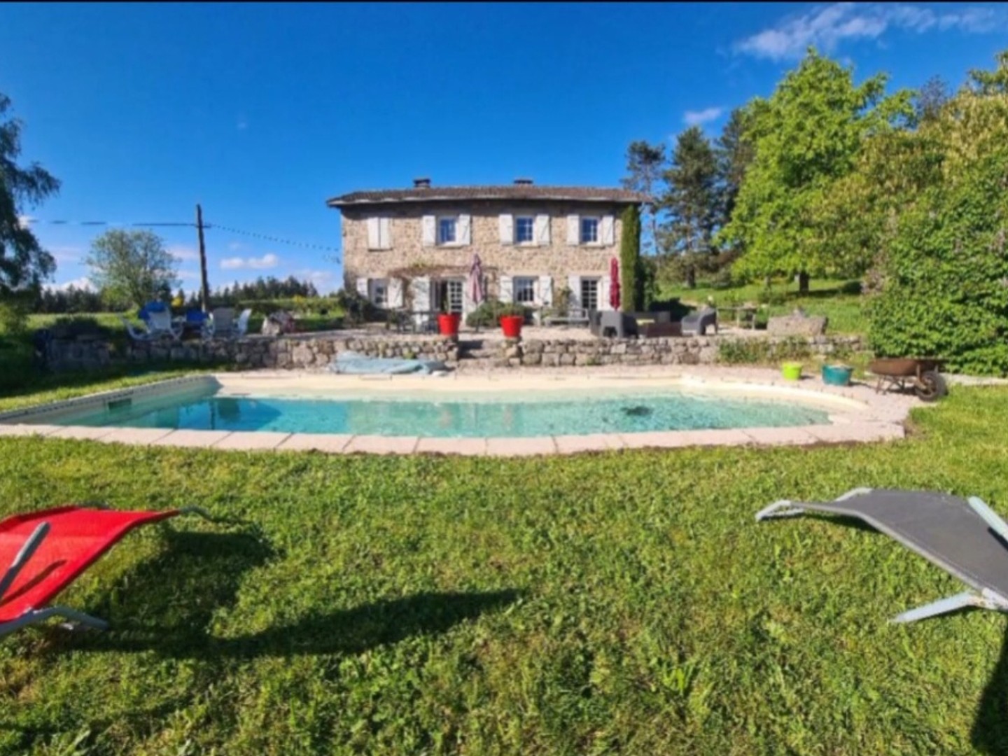 Maison à vendre - 11 pièces - 300m2 - Saint-Romain-Lachalm (43620)