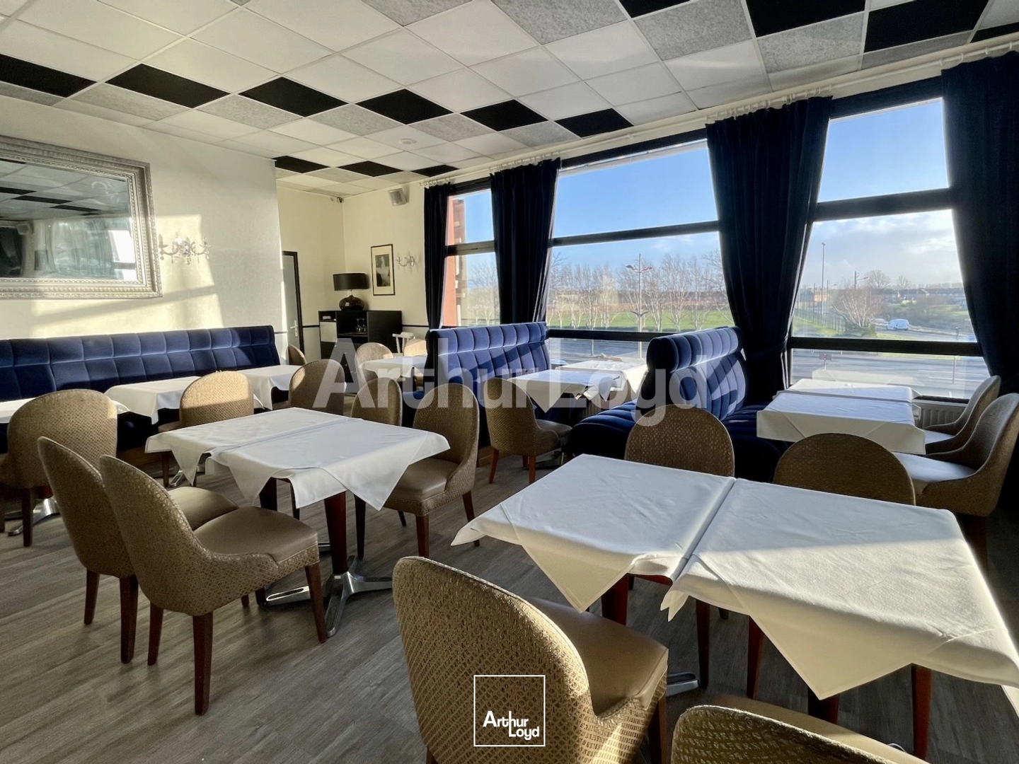 Immeuble à vendre - 1350m2 - Calais (62100)