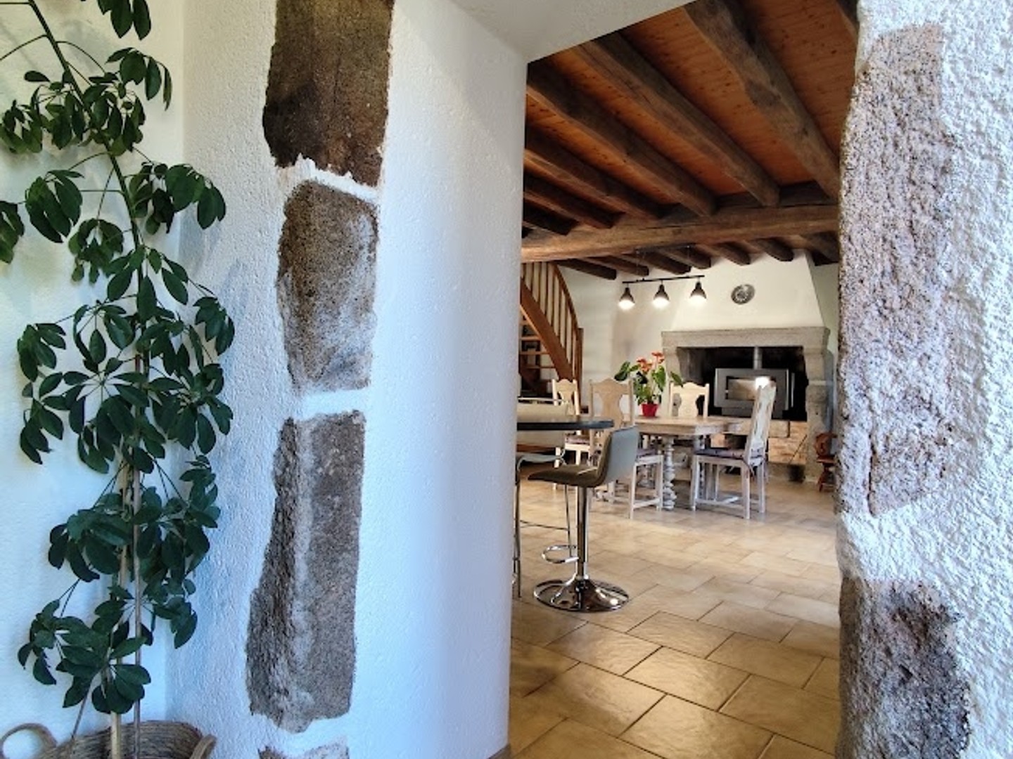 Maison à vendre - 6 pièces - 180m2 - Chiché (79350)