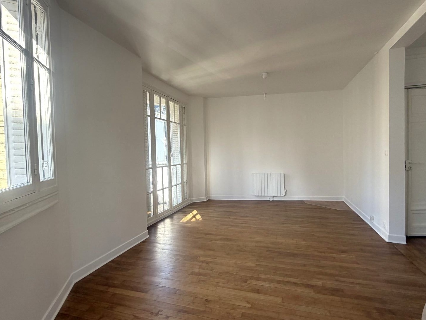 Appartement à vendre - 2 pièces - 44m2 - Paris 18e (75018)