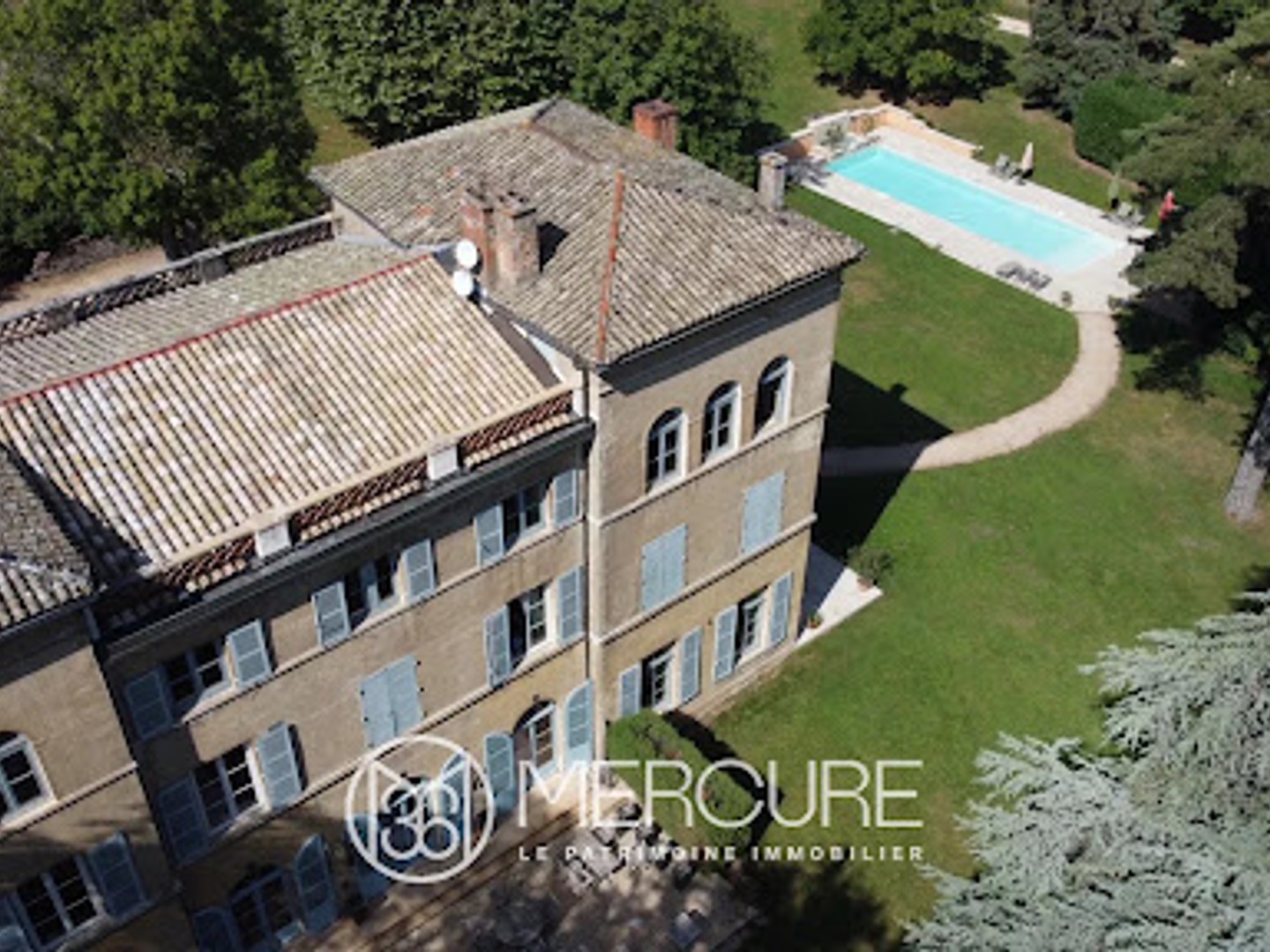 Château 15 pièces 870 m²