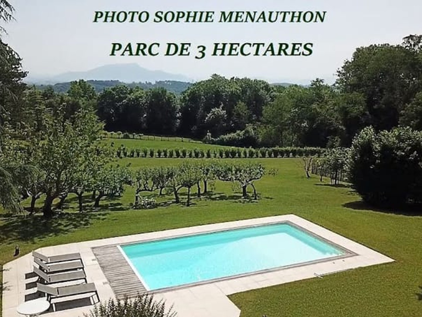 Maison 12 pièces 450 m²