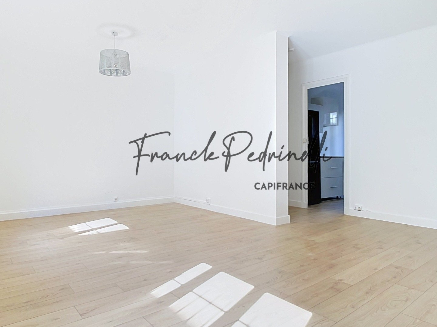 LYON 3e - MONTCHAT T3 60 m² REZ-DE-CHAUSSÉE CAVE GARAGE EN OPTION